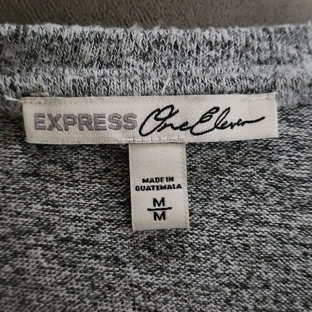 Express One Eleven Gray V-Neck Long Sleeve Sweater Size M - Picture 9 of 11